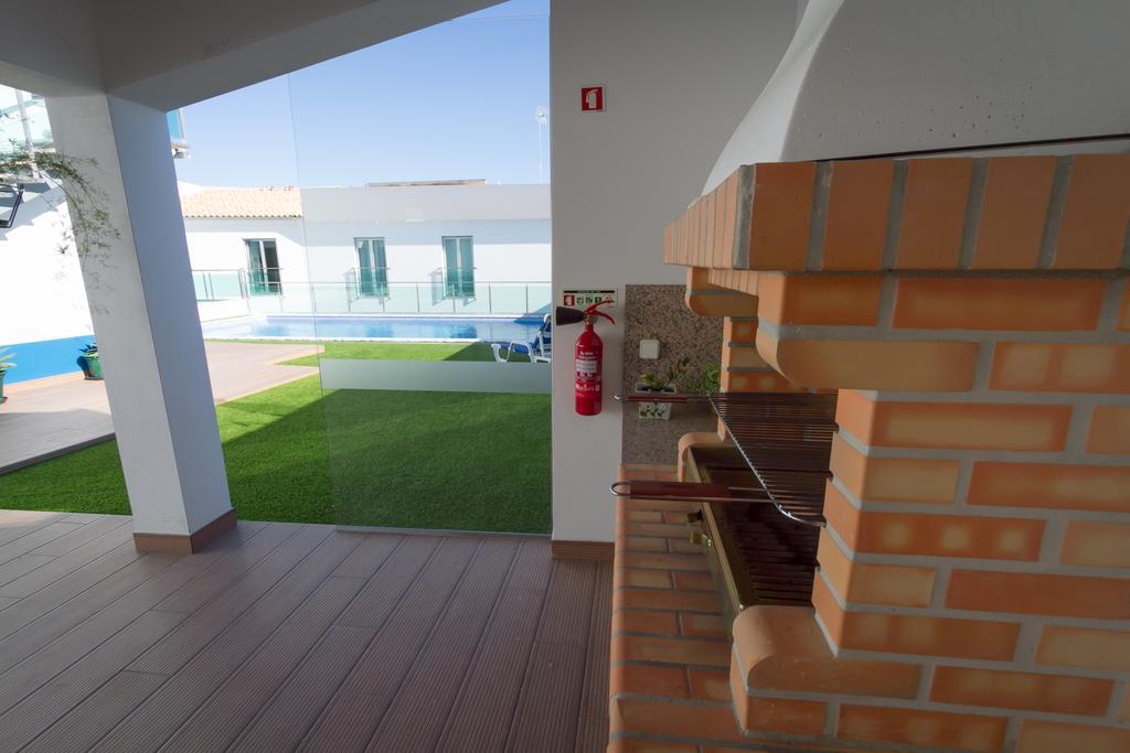Peralux Hotel Eksteriør billede